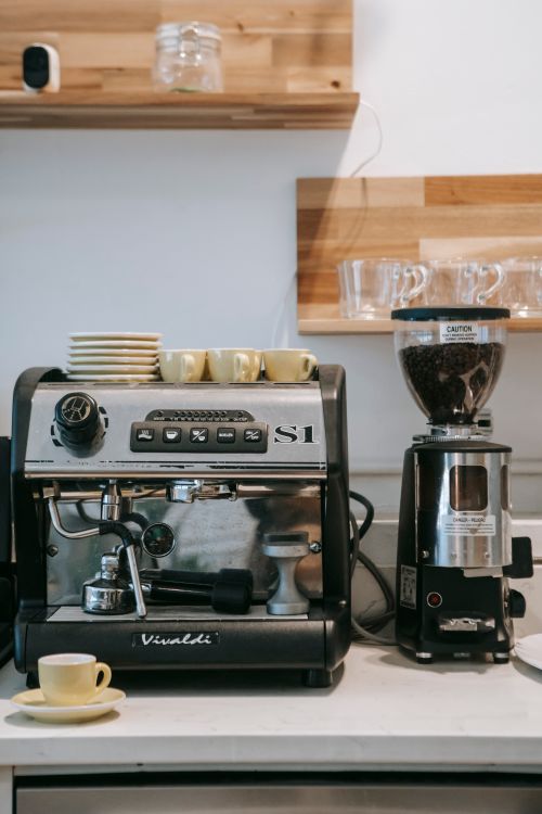 Top 10 Coffee Gadgets That’ll Ruin Starbucks for You