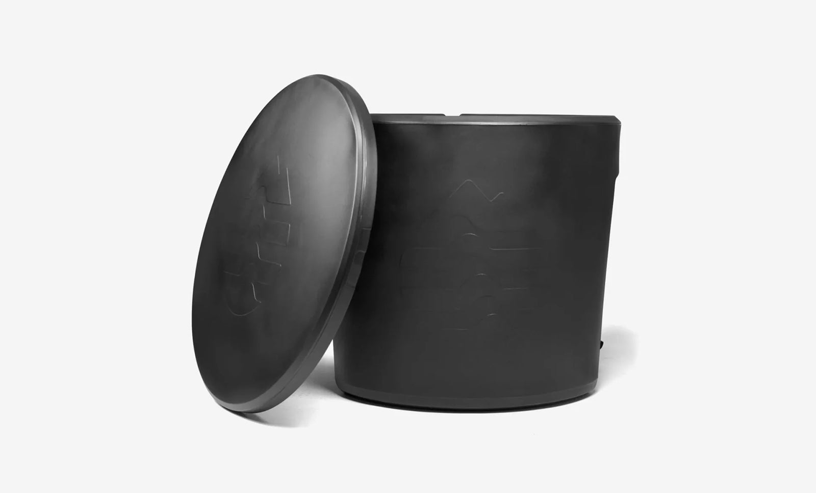 Ice Barrel 300 cold plunge tub product photo