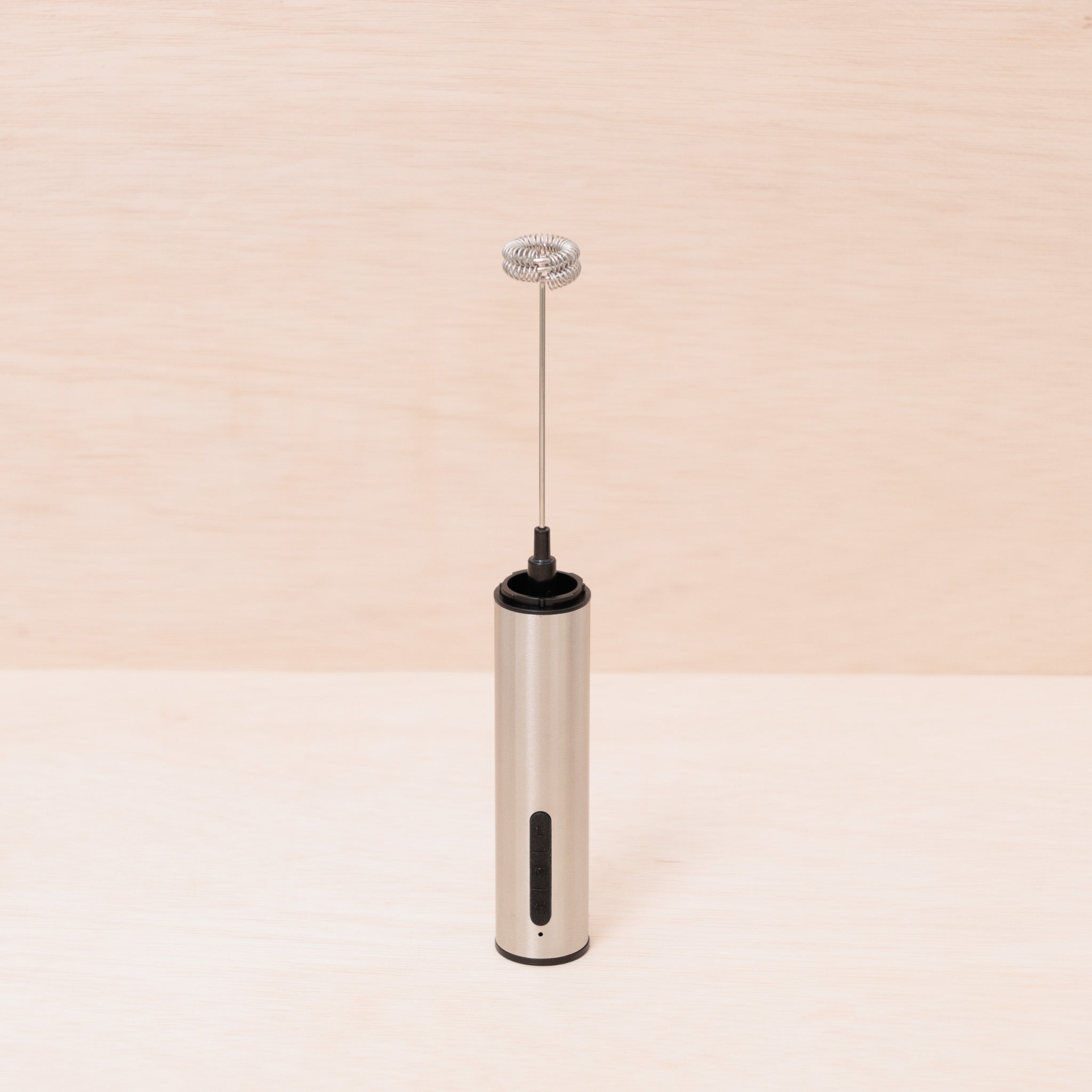 Naoki Matcha handheld electric whisk and milk frother product photo